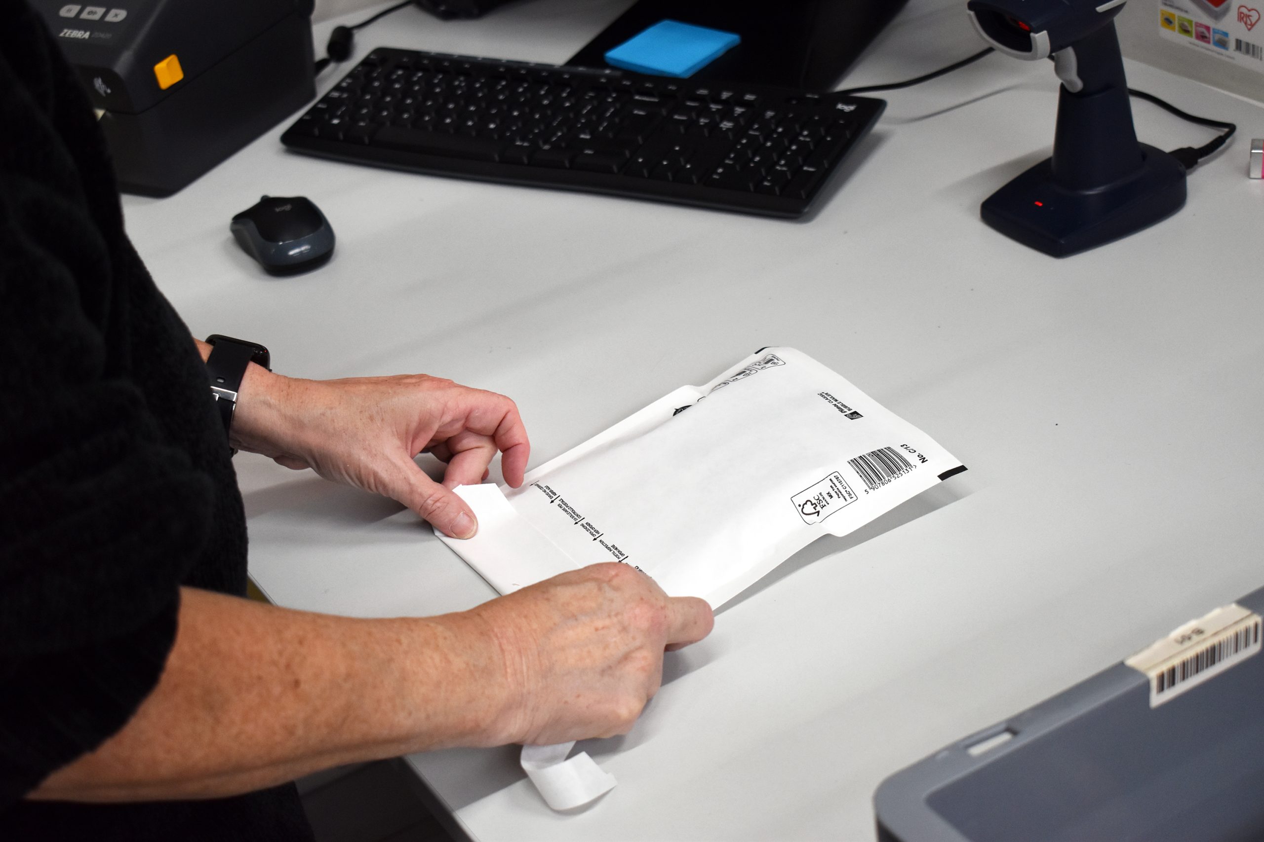 Fulfilment.nl | Foto van inpaktafel